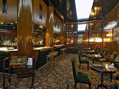 Plaza Bar